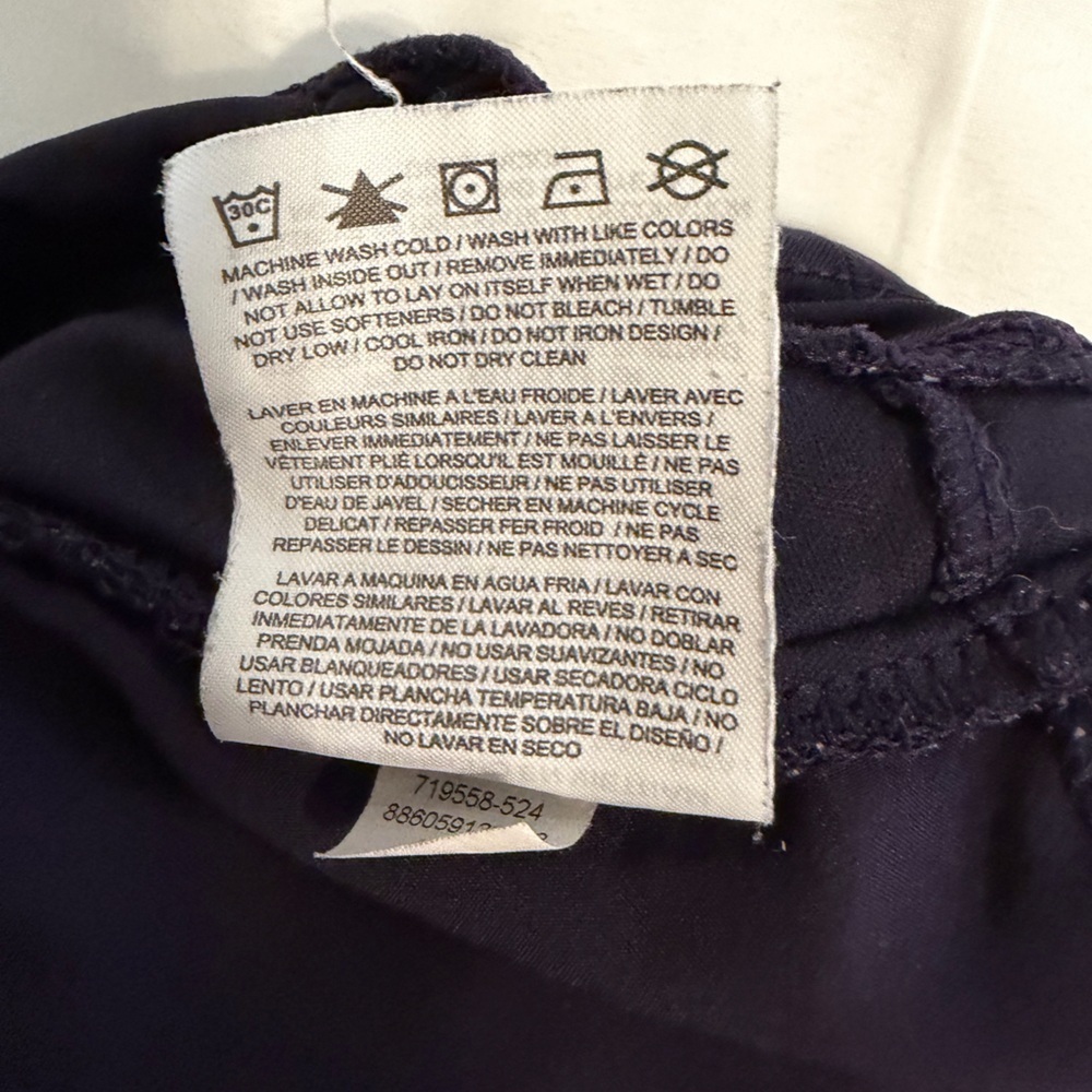 Nike Dri-Fit Navy Women’s Running Workout Athletic Shorts – Size Medium - Picture 3 of 8
